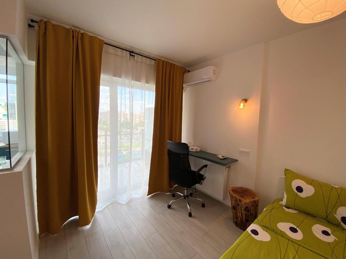 Plaza View Studio Bukarest Exteriör bild