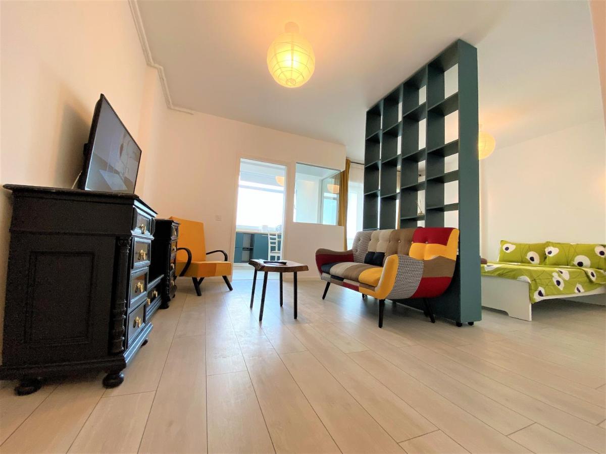 Plaza View Studio Bukarest Exteriör bild